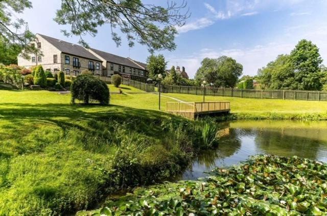 The House @ Sitwell Arms Hotel Renishaw Exteriör bild